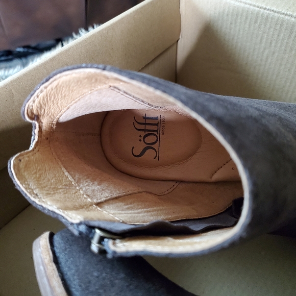 Sofft Tilton Dark Brown Two Tone Booties - Picture 9 of 16